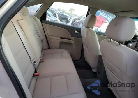 2009 Mercury Sable from USA, damaged, VIN 1MEHM40W89G617233